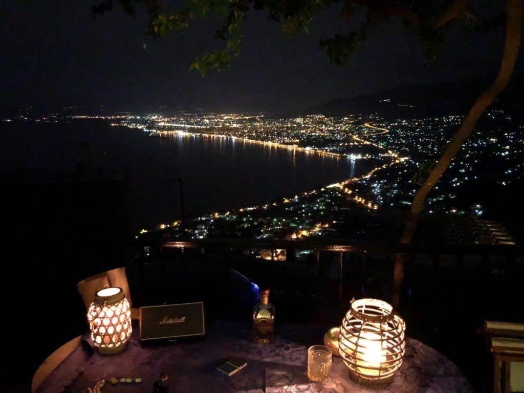 Gaia Guest House カラマタ エクステリア 写真