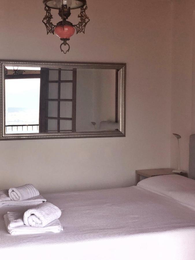 Gaia Guest House カラマタ エクステリア 写真