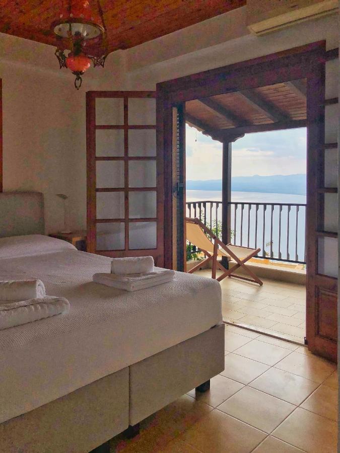 Gaia Guest House カラマタ エクステリア 写真