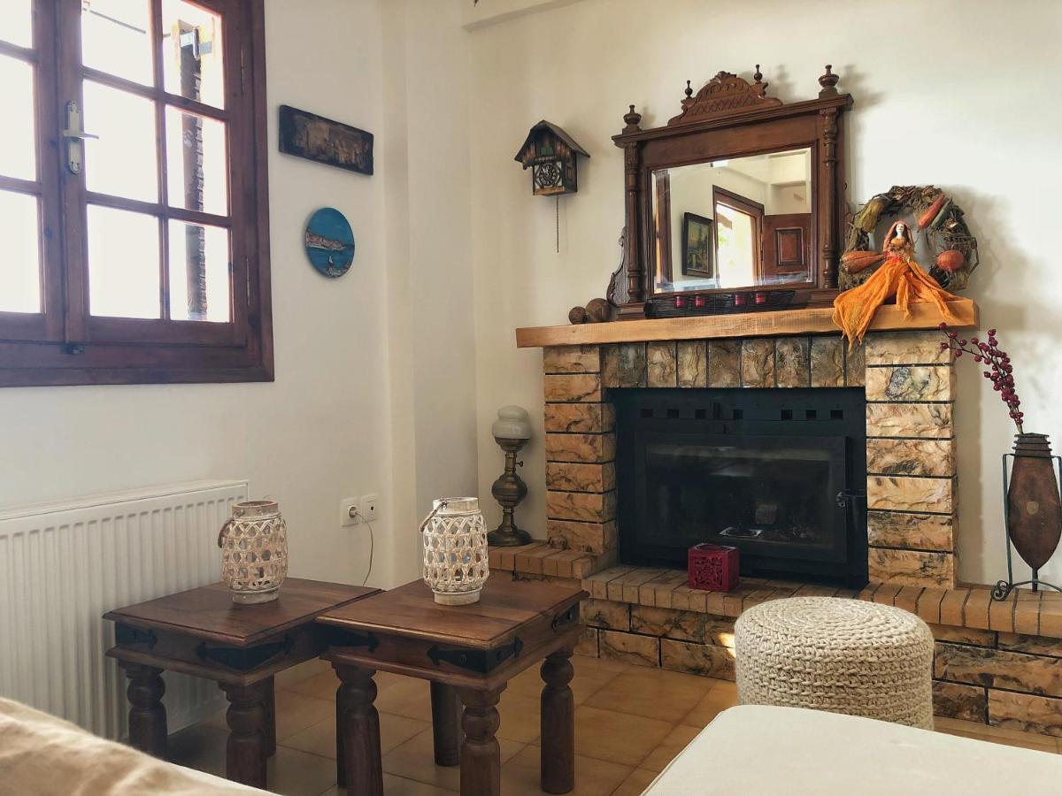 Gaia Guest House カラマタ エクステリア 写真